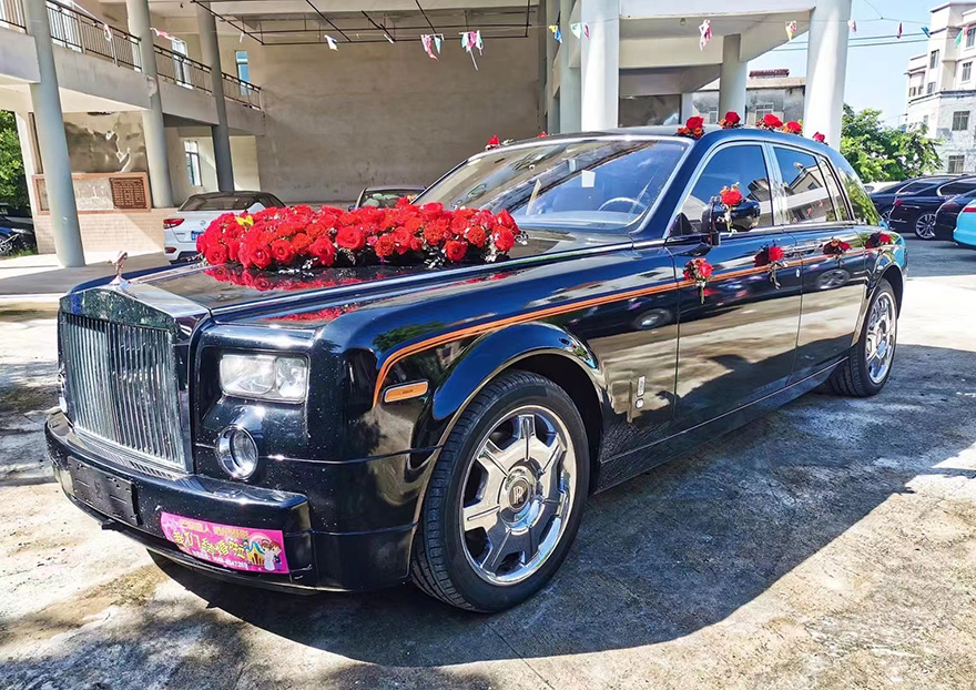 勞斯萊斯婚禮車隊(duì)